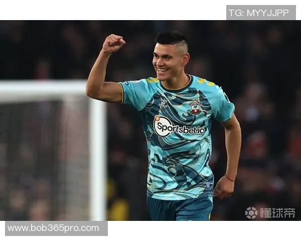 罗马诺透露B席明夏离开曼城概率高但转会尤文尚需时日 罗马诺透露B席明夏离开曼城概率高但转会尤文尚需时日