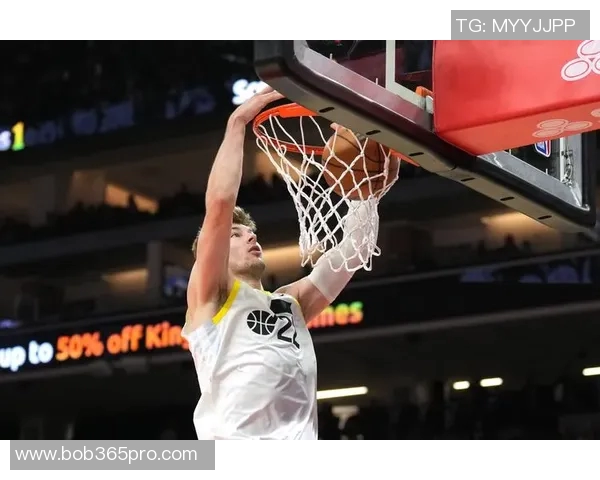 凯肖恩乔治22岁前表现惊艳30分10板5三分2断2帽追平文班卢卡数据