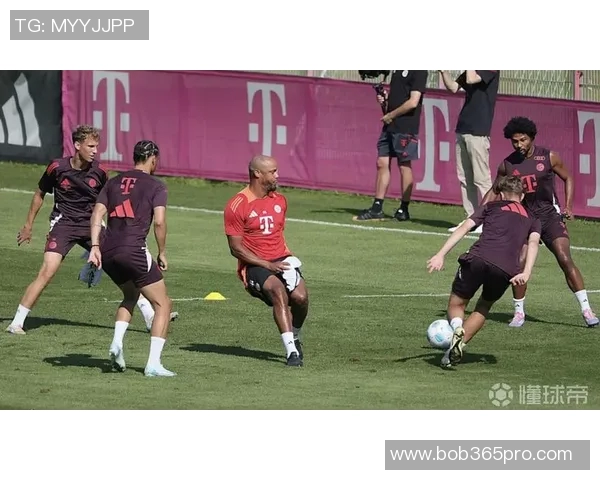 图片报评拜仁外租球员表现：帕利尼亚与努贝尔成主力佩雷茨遭遇挫折