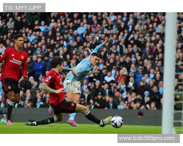 曼联在12月份英超赛场表现不佳近14场比赛输掉9场引发关注 曼联在12月份英超赛场表现不佳近14场比赛输掉9场引发关注