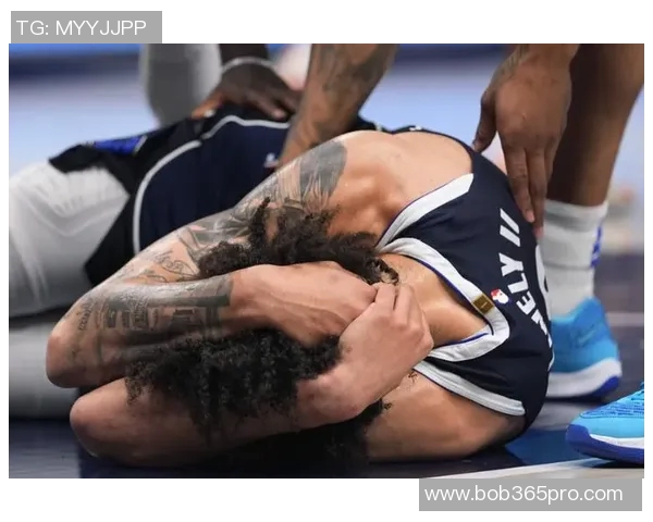 独行侠官方宣布莱夫利因右脚肿胀将继续缺席暂无回归时间表