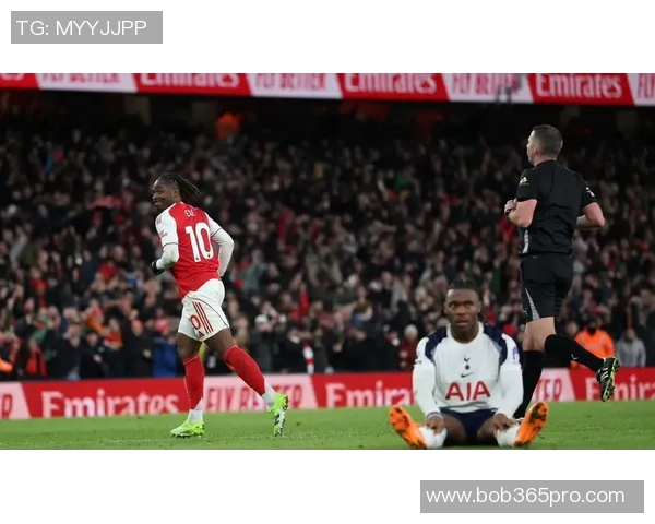 北伦敦德比精彩表现阿森纳官方宣布埃泽获最佳球员称号 北伦敦德比精彩表现阿森纳官方宣布埃泽获最佳球员称号